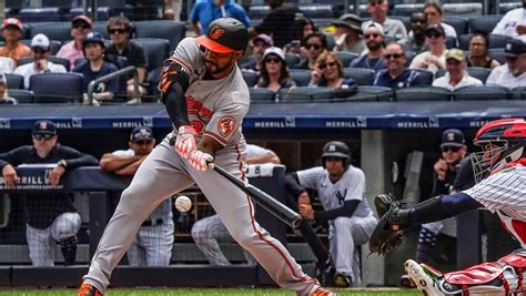 Orioles’ Hicks answers expected boos in the Bronx with HR in 2nd game back against Yankees